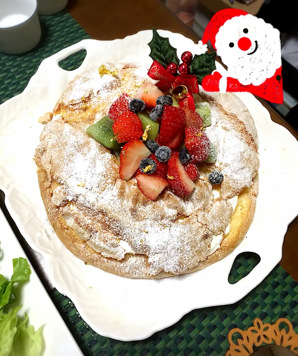 ビスキュイ生地のクリスマスリースケーキ🎂|リーダーさん