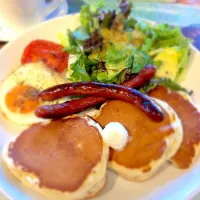 Snapdishの料理写真:コナズ珈琲のお食事パンケーキ🥞|cafeAvisさん