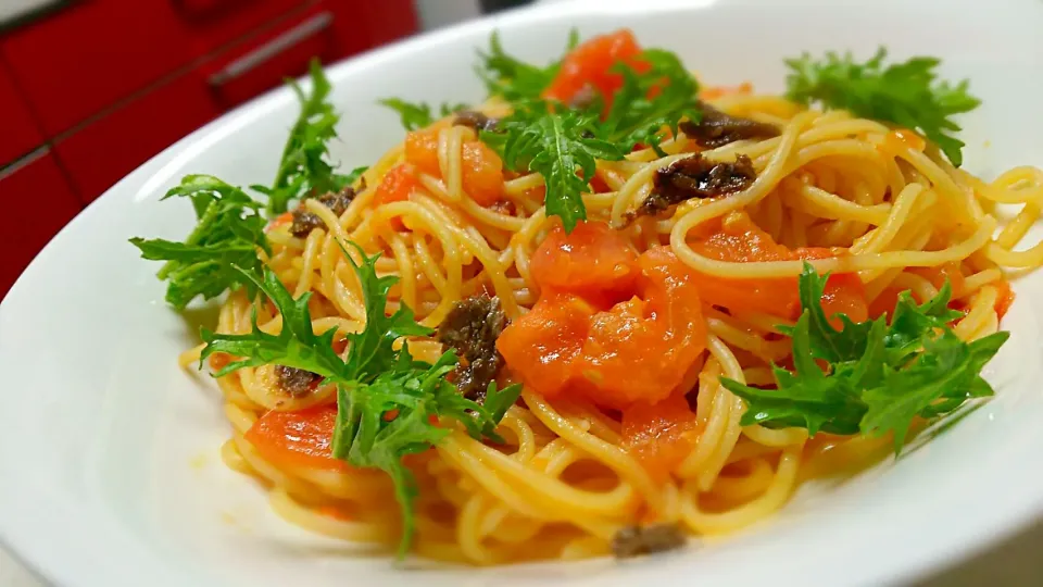 生トマト🍅たっぷりペペロンチーノ|Naomi Furuyaさん