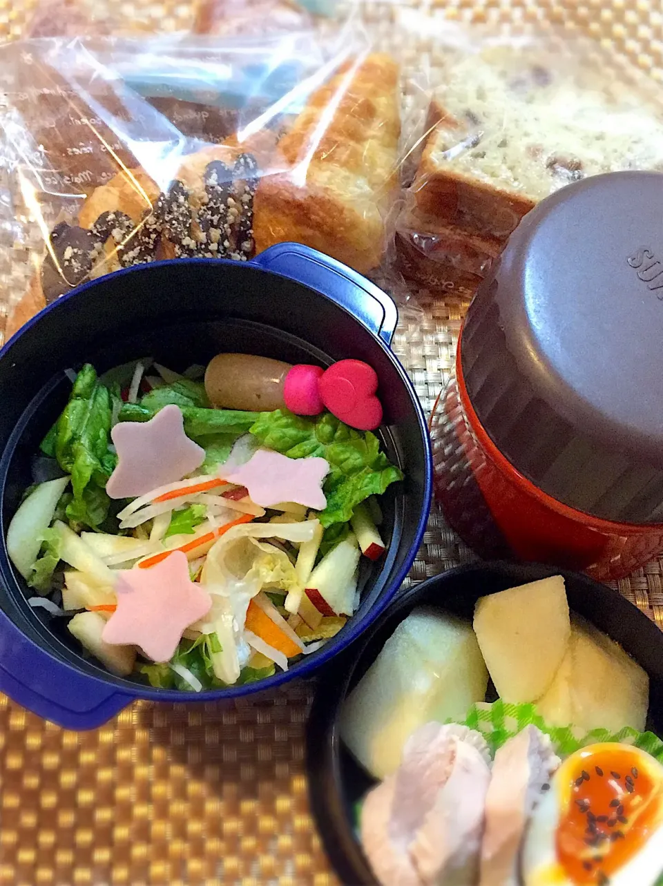 Snapdishの料理写真:3種のクロワッサン🥐弁当☆12/21|yu-co☆さん