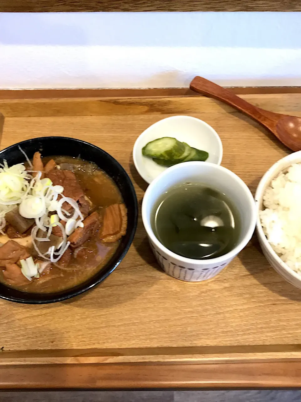 モツ煮込み定食|山内博之さん