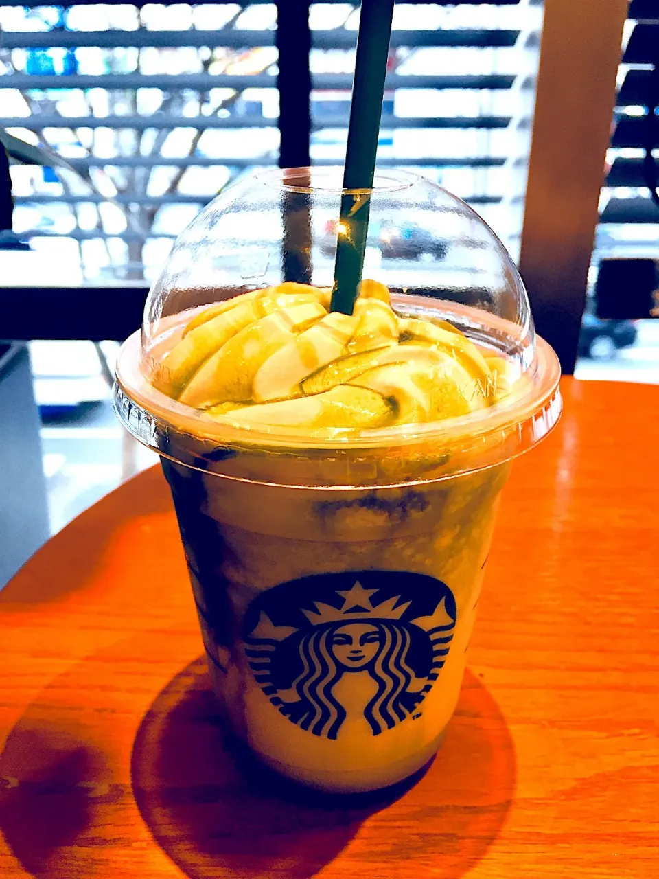 Snapdishの料理写真:抹茶ホワイトマーブルフラペチーノ
 #スターバックスコーヒー|himeさん