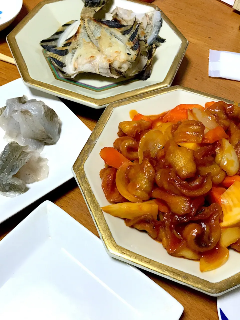 #石持ちカレイ、マガレイ、カワガレイのお刺身
#カレイの甘酢あんかけ
#川カレイの塩焼き|みかんさん