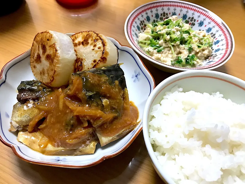 鯖の味噌煮&大根ステーキ&豆苗の白和え|sinさん