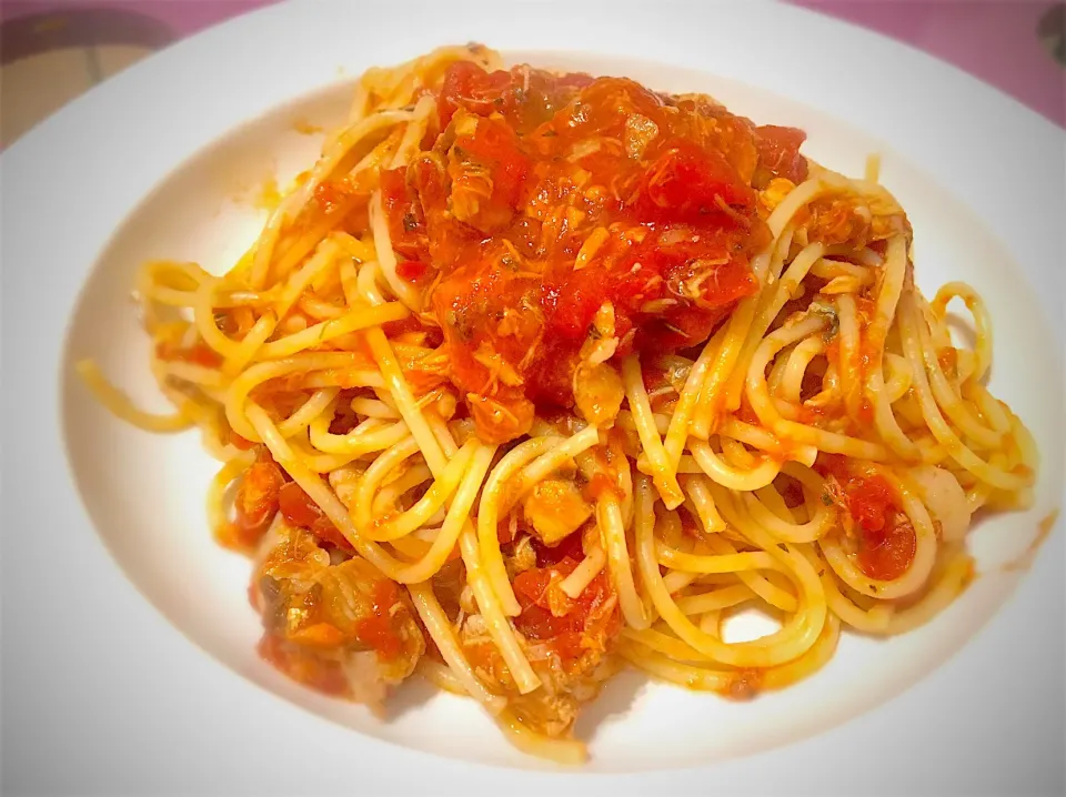 鯖トマトソースパスタ🍝|Mariettyさん