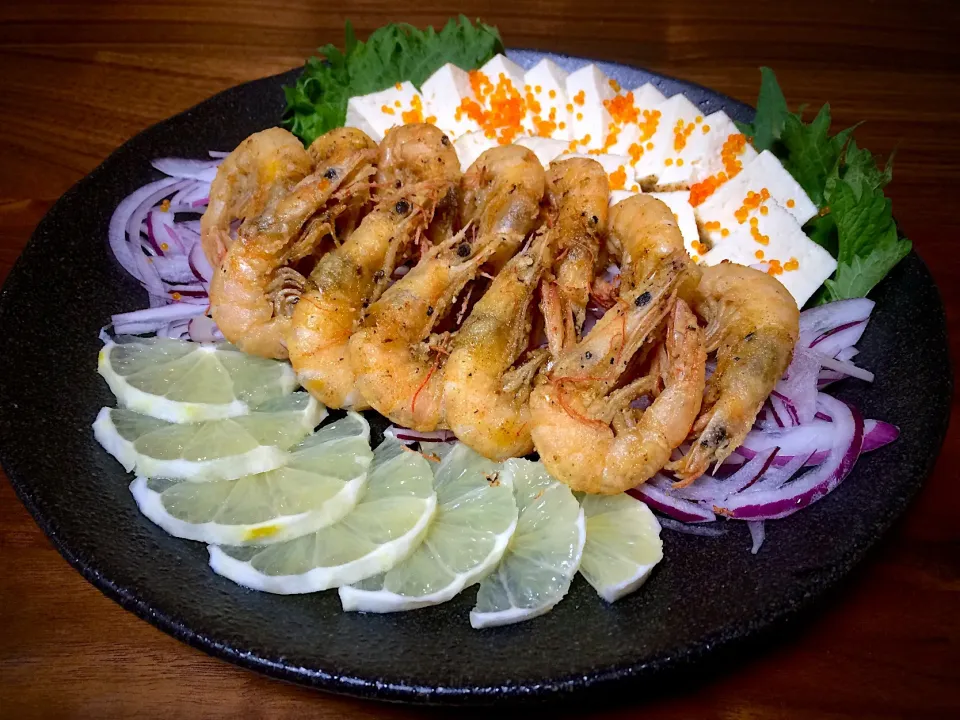 芝海老唐揚げにレンチン温焼き豆腐🍀🦐振り塩＆柑橘で頂きます🎶🍋 今日は熟成ライム💕|ぱぴこ家さん