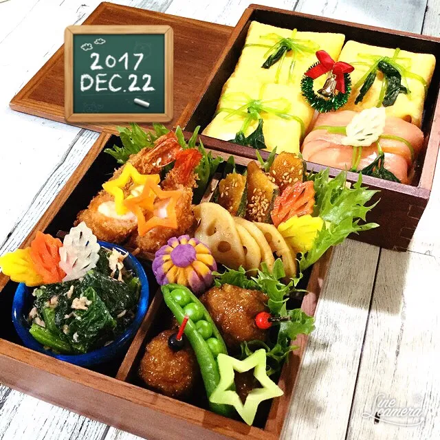 金曜日のお弁当🎄
・ プレゼント宜しく〜〜押し寿司、マンナンもち麦、自家製ガリはさみ
・ 肉団子照り焼き
・ 小松菜のツナポン酢
・ レンコンのきんぴら
・ かぼちゃの甘辛焼き
・ エビフライ🍤
・ 紫サツマイモオレンジサツマイモ練り切り風
・ にんじんブロッコリー茎カリフラワー茎飾り切り|Mayumi Konishiさん