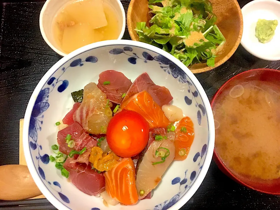 今日のランチは海鮮丼😆|Pinkroseさん