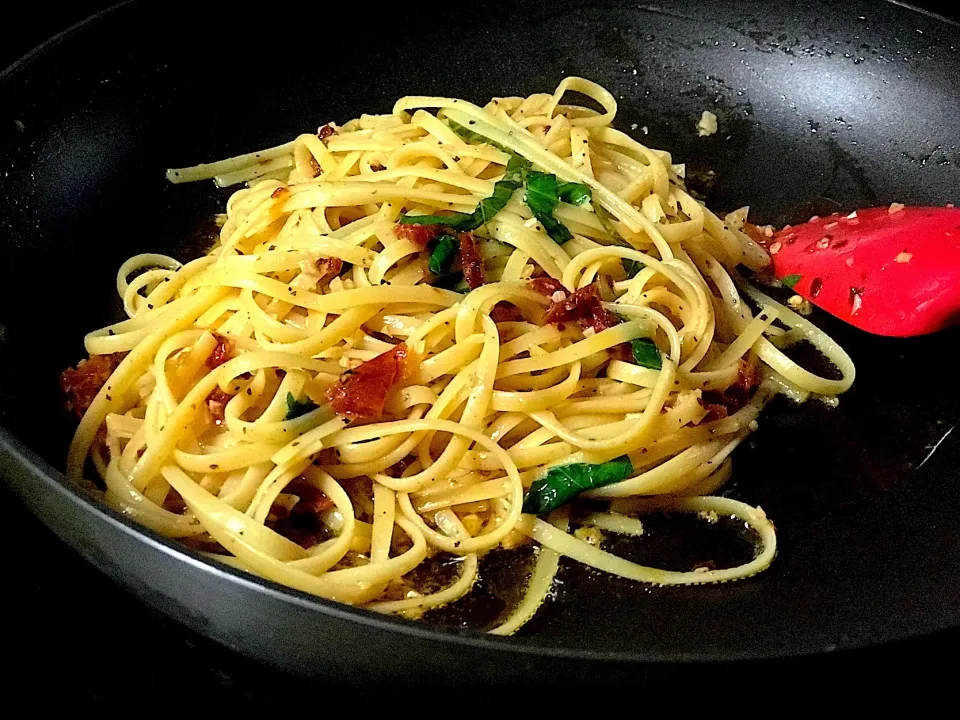 Pasta Pomodori secchi sott'olio 🍴|joyce hernandezさん