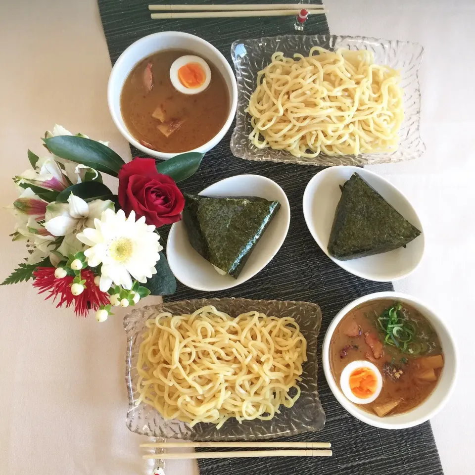 12/23❤︎休日ランチは魚醤つけ麺❤︎
#お昼ごはん #ランチ #おうちカフェ #おうちごはん #つけ麺|Makinsさん