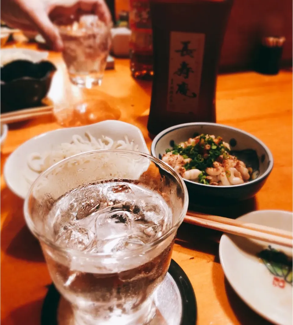 昨夜は神田のおでん屋、尾張屋さんで忘年会🍻
予約無しじゃ入れない老舗だけあって、すべて美味しい✨
お店の雰囲気も女将さんも大将もみんなステキです✨|Kashimanakitchenさん