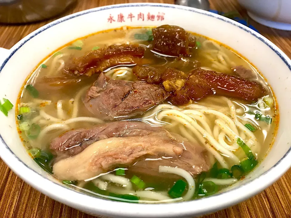 To stewed with beef noodles|Sky Blueさん