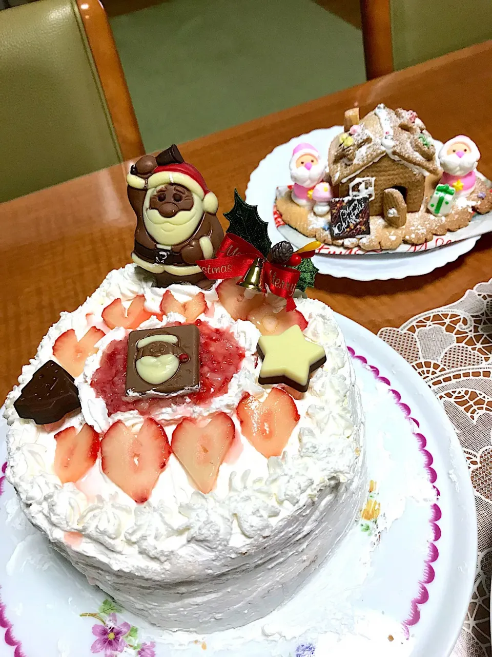 娘手作りケーキとアイシングクッキー❤️

 #クリスマス #クリスマスケーキ #アイシングクッキー教室|makoさん