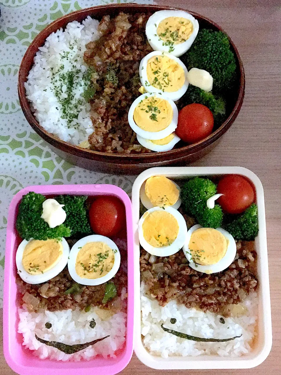 夫・息子・娘お弁当🍱
#カレー #ドライカレー弁当|かねしろ食堂さん