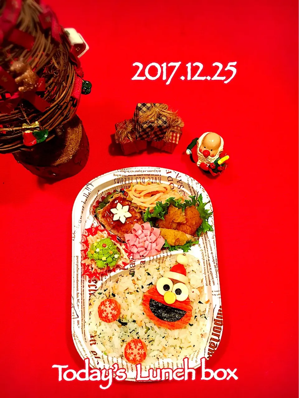 本日のOL弁🍱😋
クリスマス弁当 最後は、サンタ帽のエルモです☝️|あさちゃん☆さん