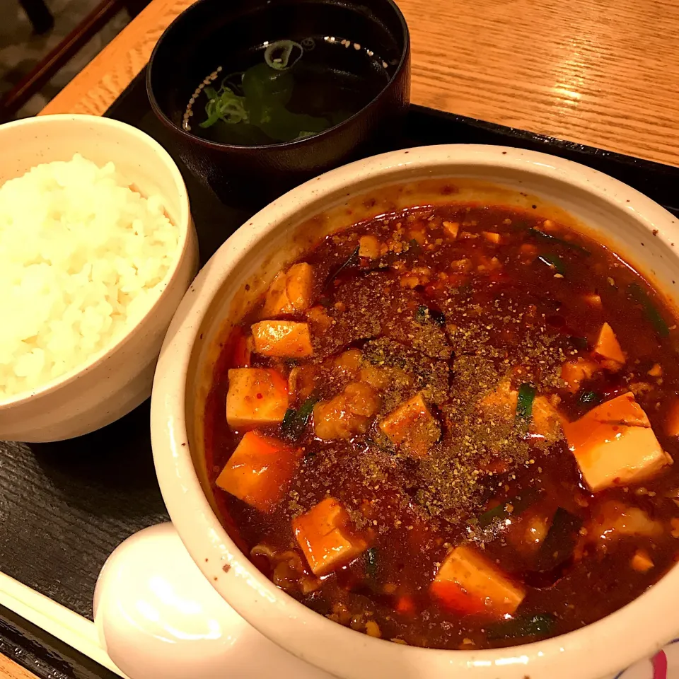 麻婆マルチョウ定食@もつ焼き 栄司(東京)|塩豚骨さん