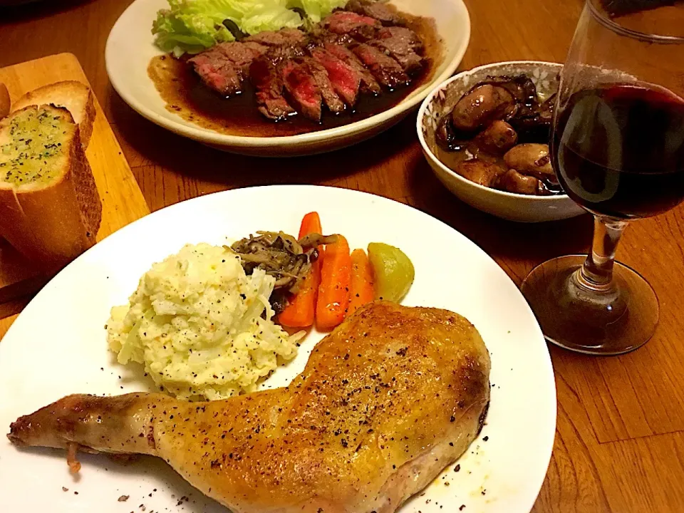 Snapdishの料理写真:🍗鶏モモのコンフィ🥩牛肉のタリアータ🐚牡蠣の赤ワイン煮🍷|巧亭さん