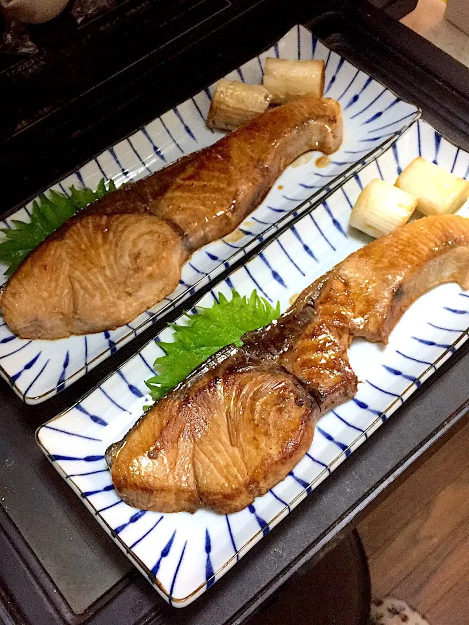 Snapdishの料理写真:ぶりのポン酢焼き|ぺろたんさん