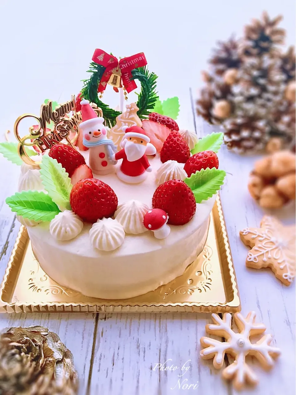 クリスマスケーキ。#クリスマスケーキ#クリスマス#手作りケーキ#ケーキ #おうちカフェ #サンタクロース#雪だるま#手作りスイーツ|Nori.er3425さん