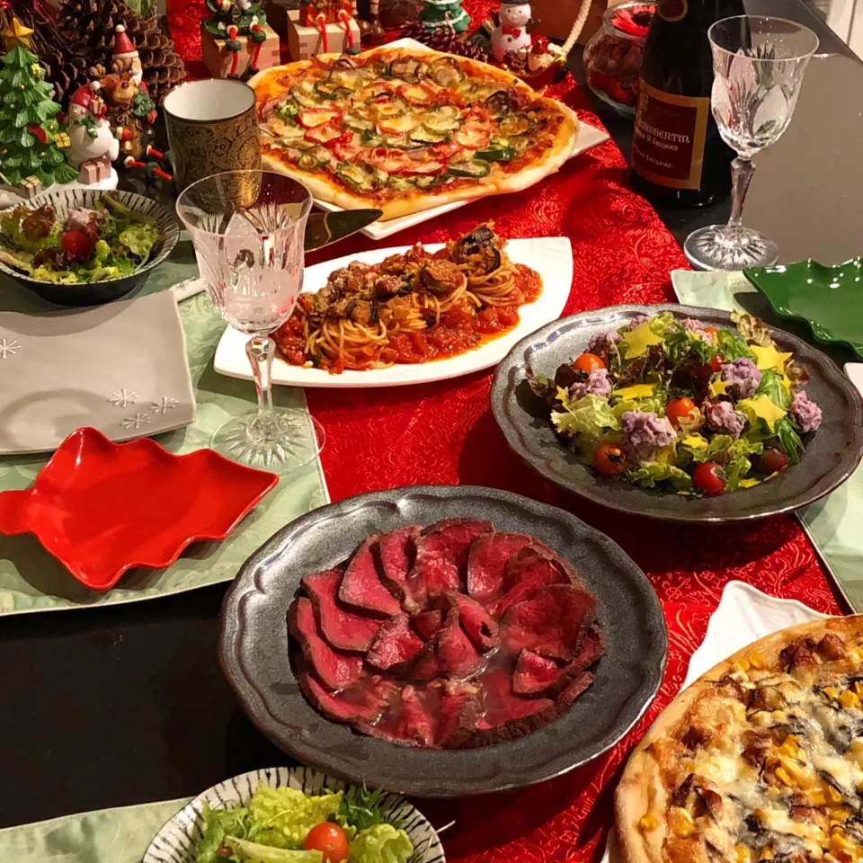 Snapdishの料理写真:クリスマスディナー🎄🍷|kyoro_sanさん