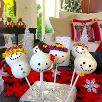 Snapdishの料理写真:Snowman Cakepops 🎄 ⛄️|Anna🍎さん