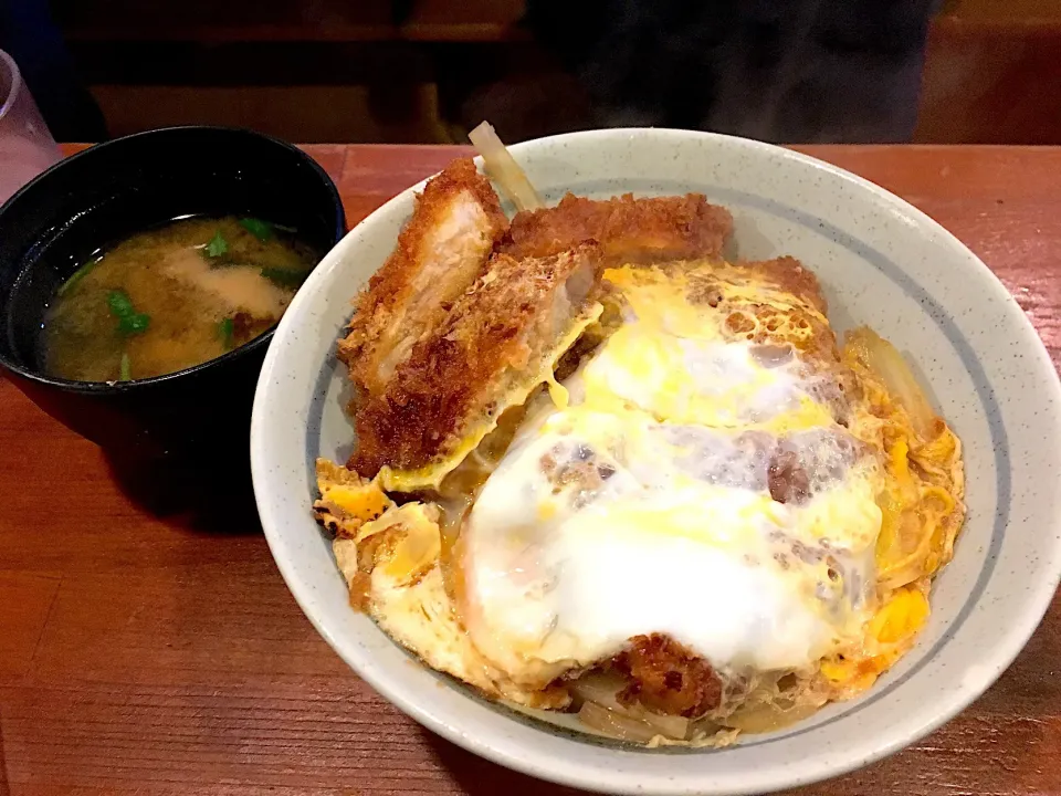 カツ丼（ご飯少な目）@一間酒場 一丁目一番地（神田駅北口）|hoppylove25さん