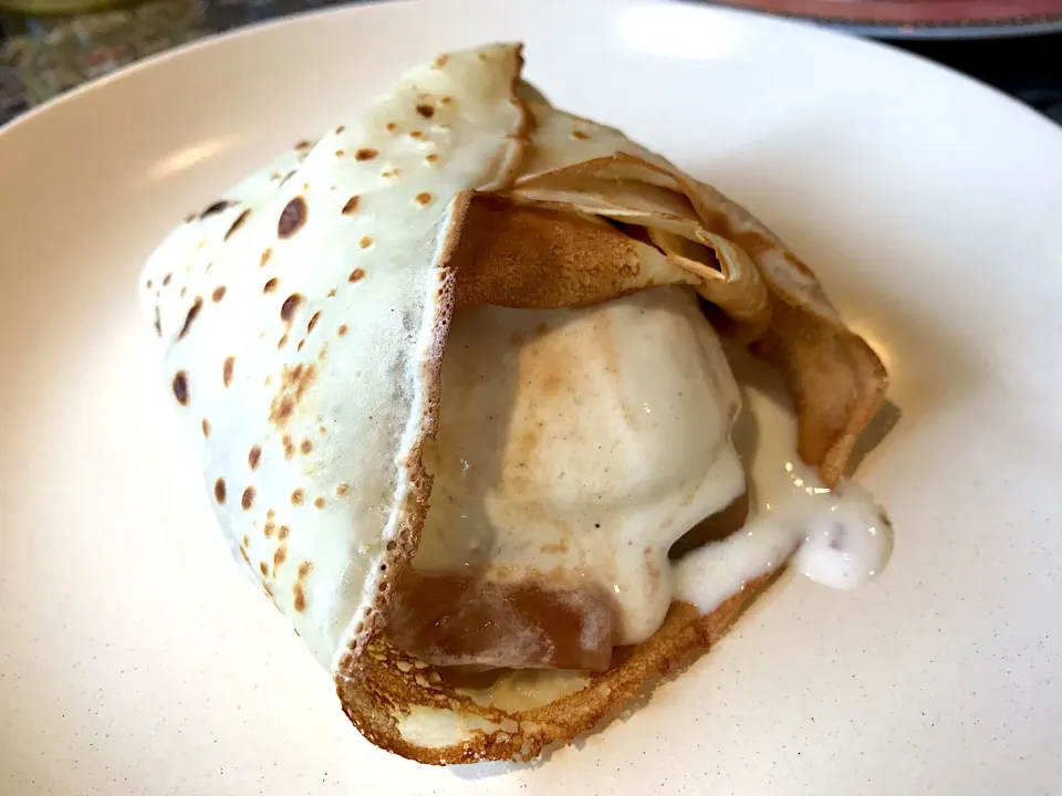 Apple & ice cream pancake|Sky Blueさん