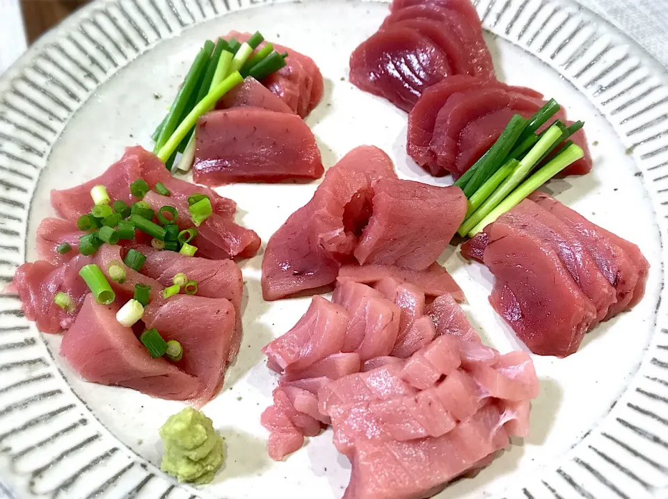 Snapdishの料理写真:マグロづくし|ゆうきさん