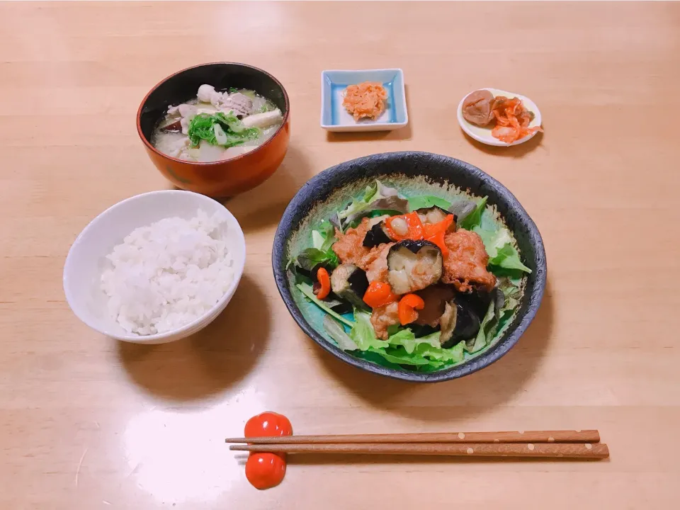 夕ごはん
鶏肉と茄子の唐揚げ
人参しりしり
豚汁|ちゃみこさん