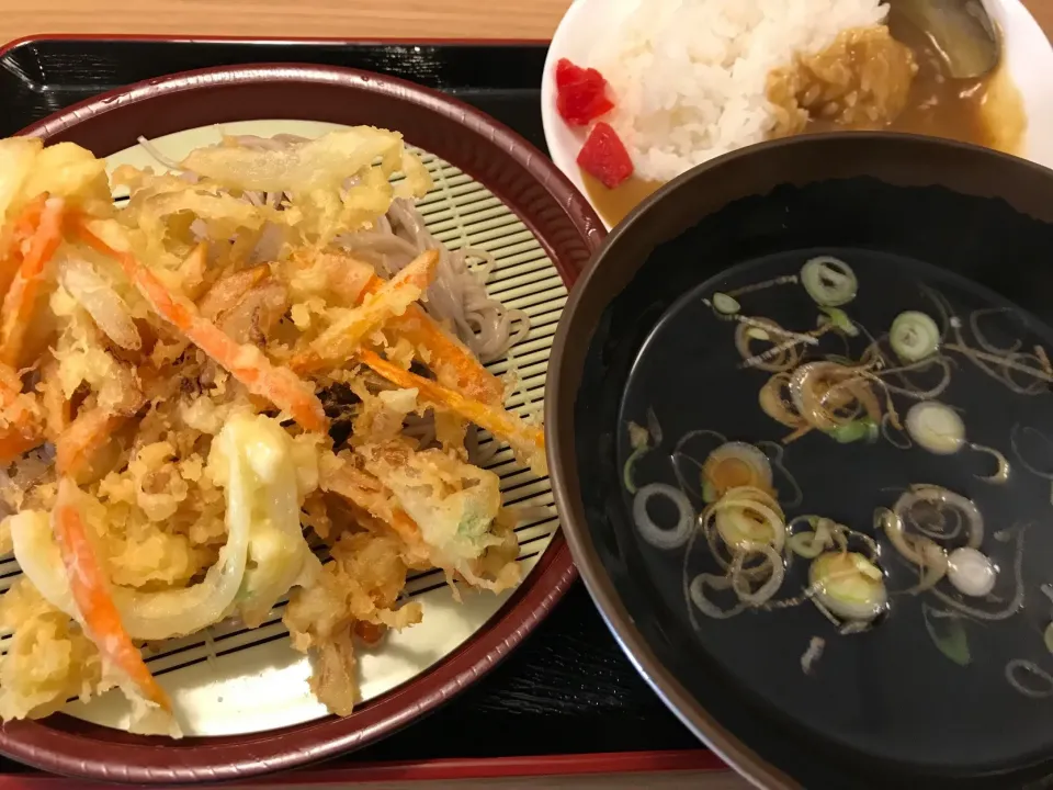 Snapdishの料理写真:つけ天そば、ミニカレーセット🍛|buhizouさん