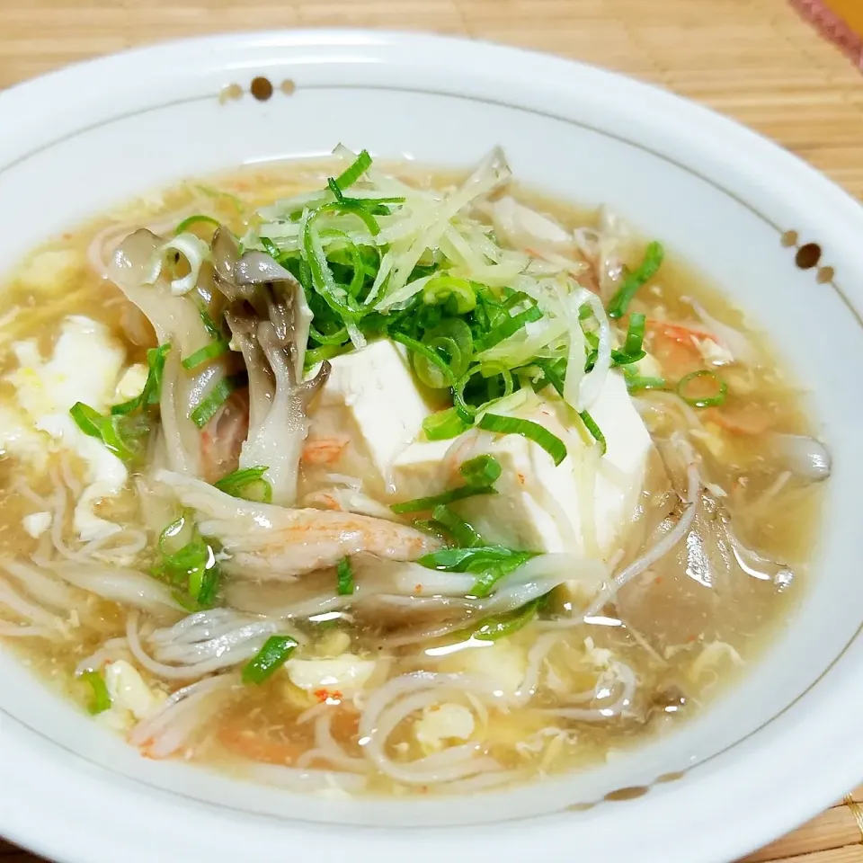 チヅさんのぬくぬくお豆腐♡カニカマと舞茸のかき玉あん #楽天レシピ|楽天レシピさん