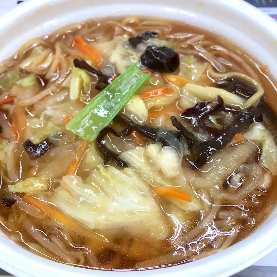 Snapdishの料理写真:シャキシャキ野菜のあんかけラーメン(◍•ڡ•◍)❤|いつみさん