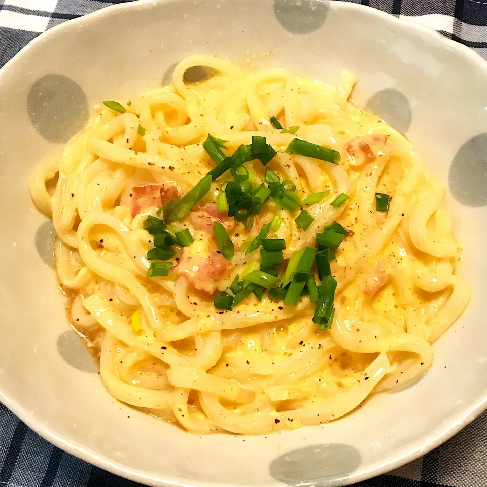 Snapdishの料理写真:釜玉カルボナーラうどん♡|まゆかさん