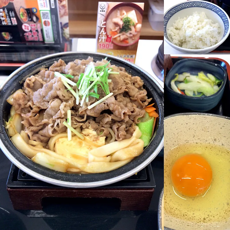 牛すき鍋膳  肉二倍🥘|るみおんさん