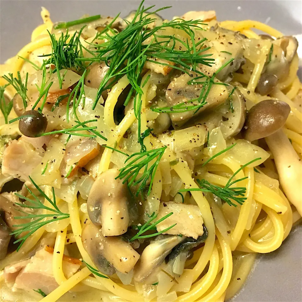 牡蠣とキノコのパスタ🍝|なーまりさん