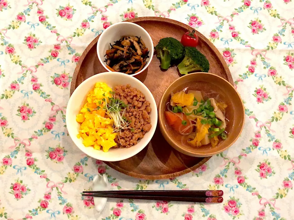 そぼろ丼
芋煮
ひじき|Hitomiさん