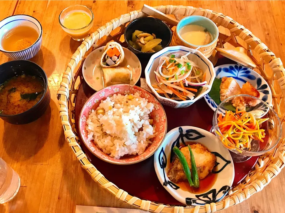 Snapdishの料理写真:道の駅とおわの『秋のかご膳』|ち〜おんさん