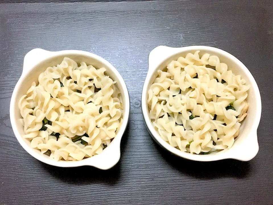 この後ホワイトソースをかけて
グラタン焼きます|yumyum😋さん