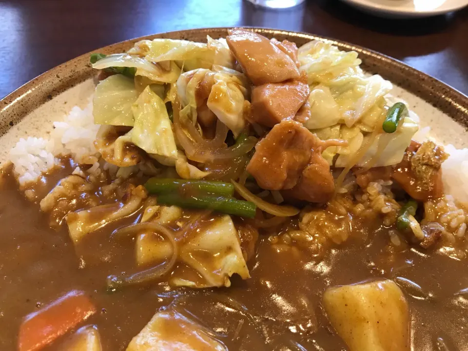 鶏ちゃんカレー、やさいトッピング🐓|buhizouさん