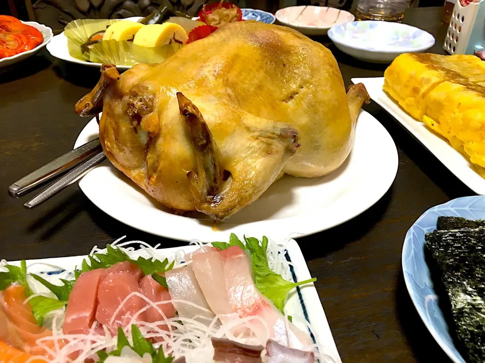 Snapdishの料理写真:鳥の丸焼き🍖
 #鳥  #鳥の丸焼き  #大晦日 # #年越しメニュー|Miyさん