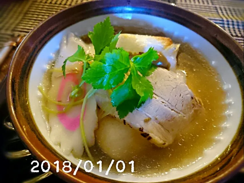 #我が家の晩御飯
賀正  なう(2018/01/01 雑煮🎍🌅🎍|kimi=kimi🌼Kitchenさん