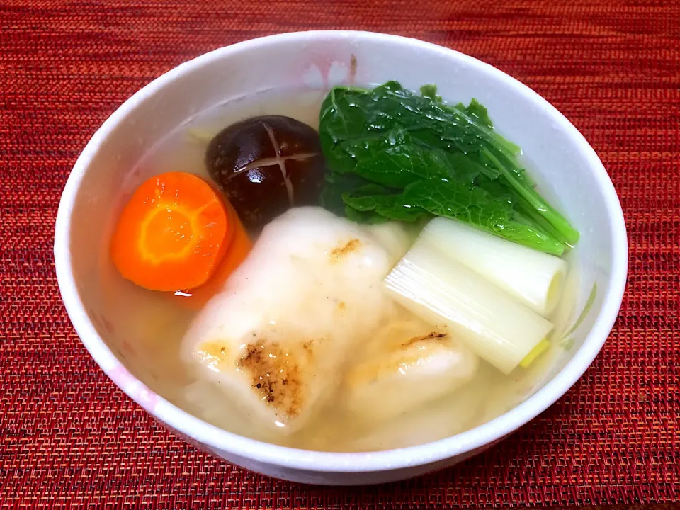 2018年お雑煮🎍採れたて間引き菜花入り🍀|ぱぴこ家さん