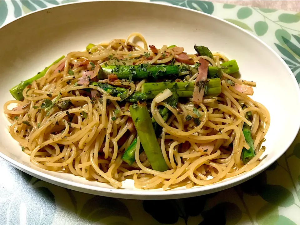 魚介系スープの余りのだし汁使ってーの
アンチョビパスタ|Hiroさん