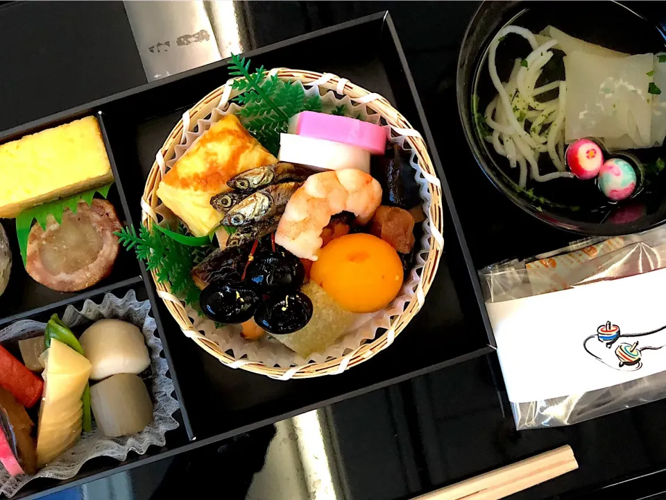 Happy new year on ANA|excellente cuisineさん