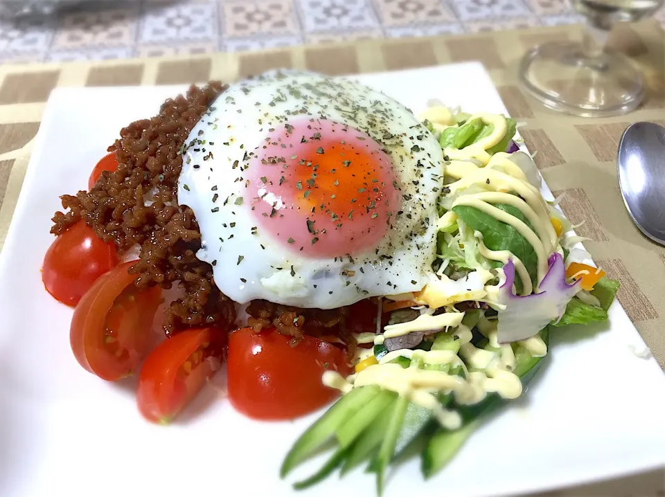 ガパオ風肉そぼろプレート(*´∀`)♪|Kazuhiro Tanabeさん