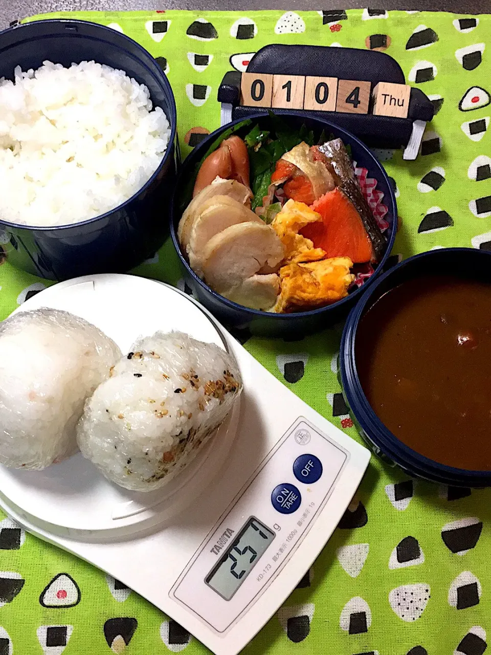 Snapdishの料理写真:１月４日の中1野球部の部活弁当♪|ごっちさん