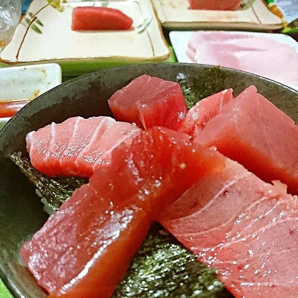 Snapdishの料理写真:三崎のマグロ・大トロ中トロでマグロどーーーん❤️|Reikoさん