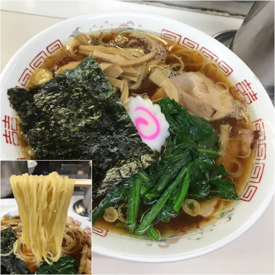 Snapdishの料理写真:青島ラーメン＋茹ホウレン草50＋自家製メンマ50@青島食堂(秋葉原)|塩豚骨さん