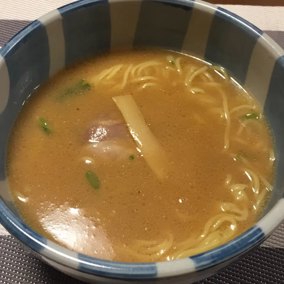 魚貝系白湯ラーメン|愛ペガさん