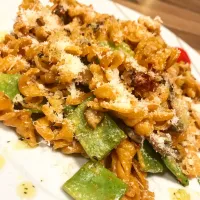 Snapdishの料理写真:#fusilli #pasta  #champignons #driedtomatoes #greenbeans  #parmesan|impro cookさん